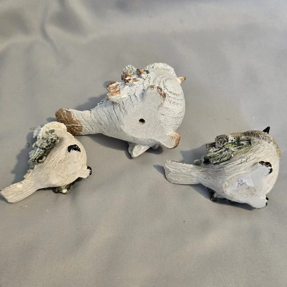 Set of 3 Christmas Winter Bird Figurines Santa Hats Scarves Holiday Decor